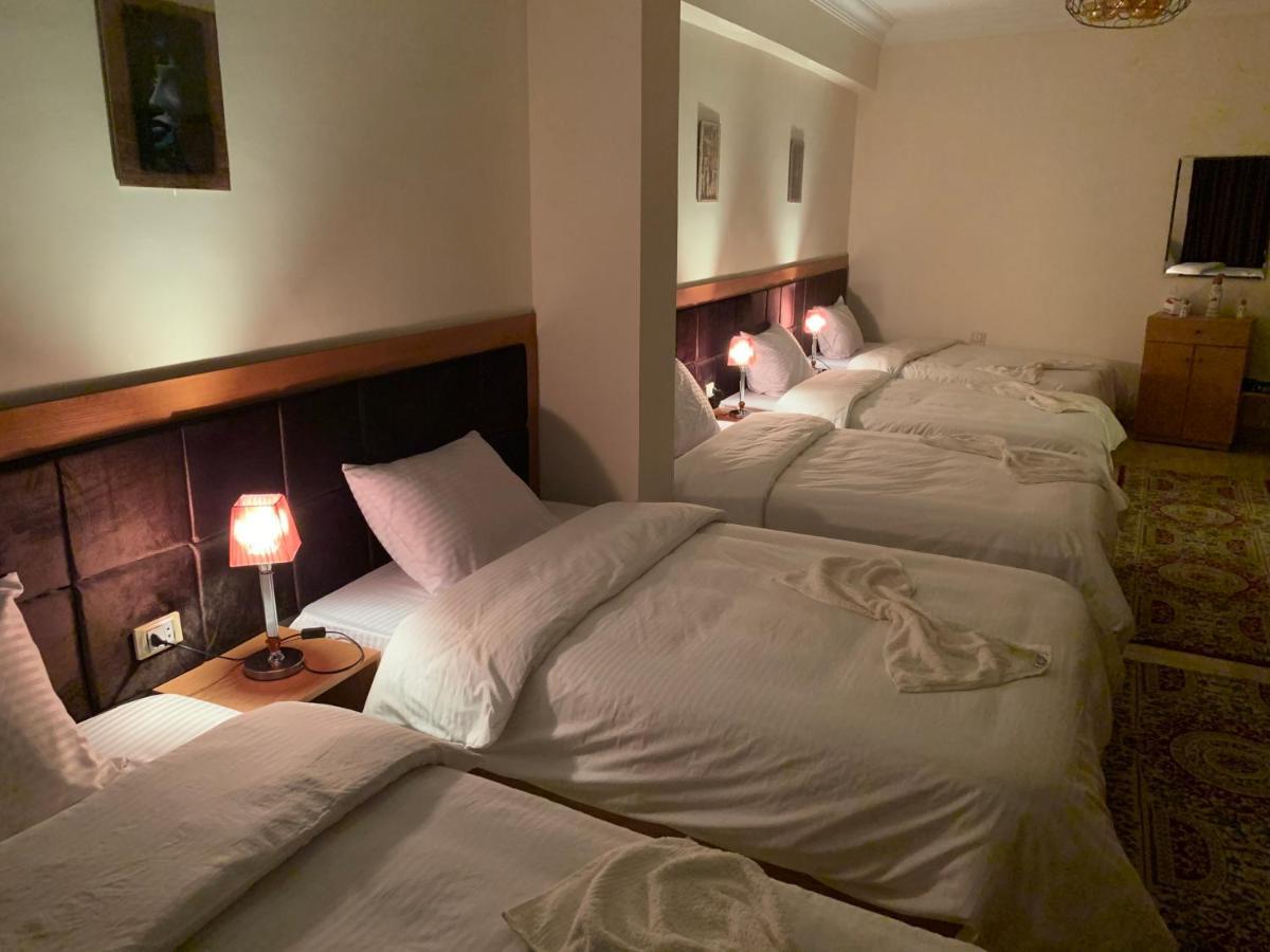 Draz Pyramids View Bed & Breakfast Kafret el-Gabal Kültér fotó
